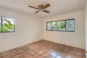911 NE 199th St Apt 102-14, Miami, FL 33179, Sold 12/12/22