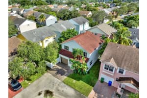 10230 NW 6th St, Pembroke Pines, FL 33026, Sold 10/14/22