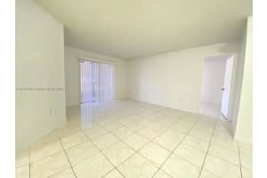 20761 NE 4th Pl APT 105, Miami, FL 33179, Sold 12/08/22
