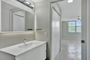 19801 E Country Club Dr #4403, Aventura, FL 33180, Sold 12/01/22