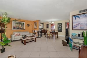 9240 Fontainebleau Blvd APT 105, Miami, FL 33172, Sold 03/06/23