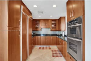 19400 Turnberry Way APT 1032, Aventura, FL 33180, Sold 03/15/23