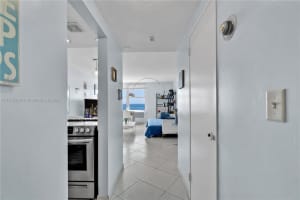 2899 Collins Ave APT 945, Miami Beach, FL 33140, Sold 11/22/22