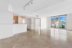 1155 Brickell Bay Dr PH 104, Miami, FL 33131, Sold 11/10/22