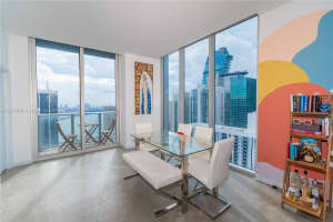 151 SE 1st St, Miami, FL 33131, Sold 11/03/22