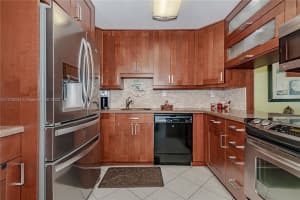 400 Leslie Dr APT 1117, Hallandale Beach, FL 33009, Sold 11/14/22