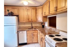 608 NE 2nd St APT 132, Dania Beach, FL 33004, Sold 12/07/22