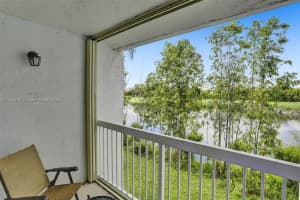 4964 NW 97th Pl #308, Doral, FL 33178, Sold 11/15/22