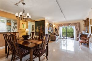 9340 Fontainebleau Blvd W404, Miami, FL 33172, Sold 11/14/22