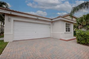 4063 E Silverado Cir, Hollywood, FL 33024, Sold 12/30/22