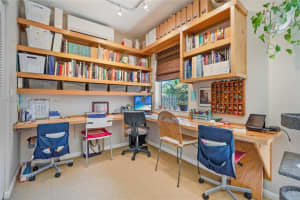 804 NW 8th St, Boynton Beach, FL 33426, Sold 03/08/23