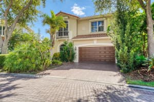 1557 Mariner Way, Hollywood, FL 33019, Sold 01/06/23