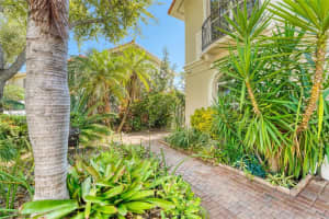1557 Mariner Way, Hollywood, FL 33019, Sold 01/06/23