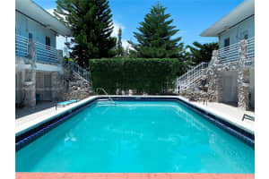 320 85th St APT 24, Miami Beach, FL 33141, Sold 10/17/22