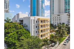 471 NE 25th St APT 401, Miami, FL 33137, Sold 01/31/23