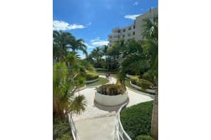 100 Lincoln Rd #415, Miami Beach, FL 33139, Sold 02/06/23