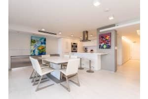 2843 S Bayshore Dr, Coconut Grove, FL 33133, Sold 05/15/23