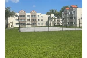 6175 NW 186th St APT 110, Hialeah, FL 33015, Sold 11/30/22