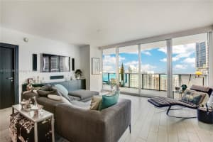 200 Biscayne Blvd Way APT 4307, Miami, FL 33131, Sold 12/28/22