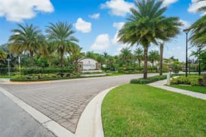 6525 N Anise Ct, Davie, FL 33314, Sold 01/04/23