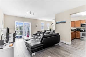 11601 NW 89th St APT 216, Doral, FL 33178, Sold 12/01/22