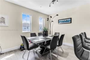 11601 NW 89th St APT 216, Doral, FL 33178, Sold 12/01/22