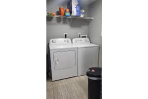 6556 Emerald Dunes Dr APT 202, West Palm Beach, FL 33411, Sold 11/07/22