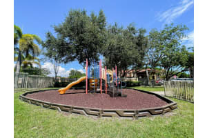 5852 Siena Ln, Hollywood, FL 33021, Sold 11/23/22