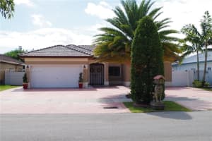 421 SE 12th Ter, Homestead, FL 33033, Sold 03/01/23