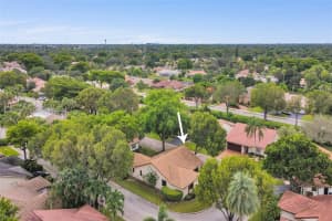 11059 Cypress Run Cir, Coral Springs, FL 33071, Sold 11/01/22