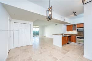 888 Douglas Rd APT 911, Coral Gables, FL 33134, Sold 11/01/22