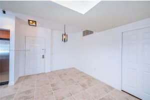 888 Douglas Rd APT 911, Coral Gables, FL 33134, Sold 11/01/22