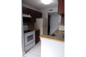 8320 SW 1st St APT 108, Pembroke Pines, FL 33025, Sold 11/07/22