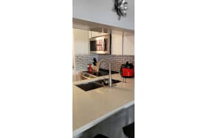 460 E 23rd St APT 213, Hialeah, FL 33013, Sold 11/15/22