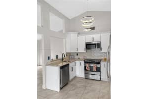1221 SW 85th Ave, Pembroke Pines, FL 33025, Sold 11/01/22