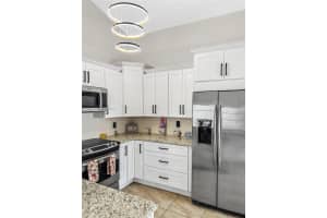 1221 SW 85th Ave, Pembroke Pines, FL 33025, Sold 11/01/22
