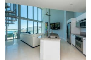 888 Biscayne Blvd APT 1105, Miami, FL 33132, Sold 11/07/22