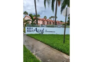 8261 NW 8th St, Miami, FL 33126, Sold 11/15/22