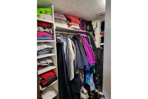 8261 NW 8th St, Miami, FL 33126, Sold 11/15/22