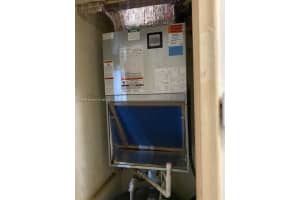 610 NE 12th Ave, Hallandale Beach, FL 33009, Sold 01/13/23