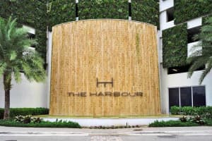 16385 Biscayne Blvd, North Miami Beach, FL 33160, Sold 01/25/23