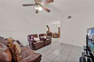 7241 NW 174th Terrace, Hialeah, FL 33015, Sold 11/10/22