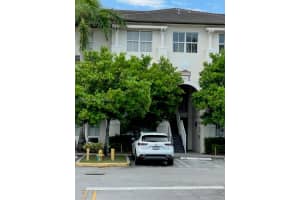 11605 NW 89th St, Doral, FL 33178, Sold 11/23/22