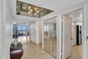 20281 E Country Club Dr, Aventura, FL 33180, Sold 11/04/22