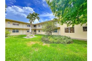 1301 N 12th Ct, Hollywood, FL 33019, Sold 11/30/22