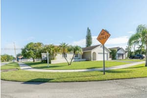 13713 SW 281st St, Homestead, FL 33033, Sold 01/30/23