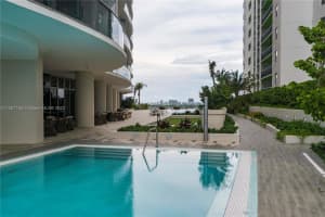 488 NE 18th St, Miami, FL 33132, Sold 12/12/22
