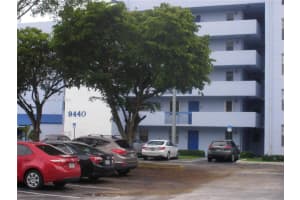 9440 Fontainebleau Blvd, Miami, FL 33172, Sold 11/23/22
