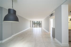 2450 NE 135th St, North Miami, FL 33181, Sold 11/07/22