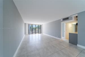 2450 NE 135th St, North Miami, FL 33181, Sold 11/07/22